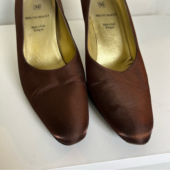 Bruno Magli Vintage Brown Satin Leather Heels Round Toe Stiletto Pumps Size 9.5 - Picture 8 of 9